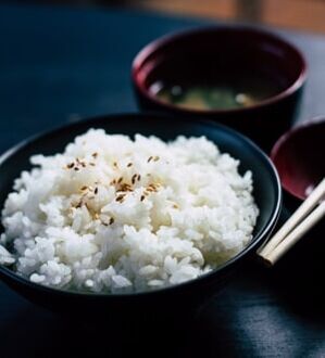 Eating rice in the Japanese diet